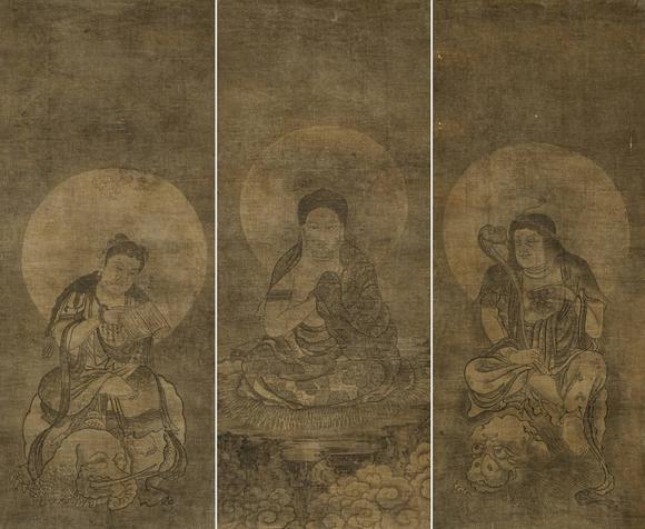 京都祇園會(huì)拍賣(mài)元代 華嚴(yán)三圣圖三幅 絹本掛軸 日本古裂裝裱 日本桐箱附