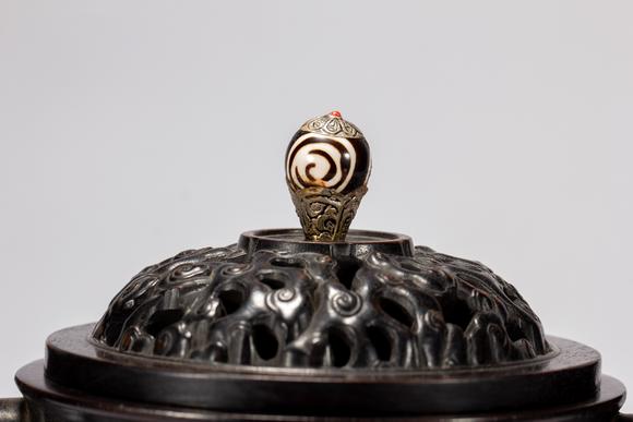 Eden Fine Antiques Galleries LLCA CHINESE AGARWOOD CENSER