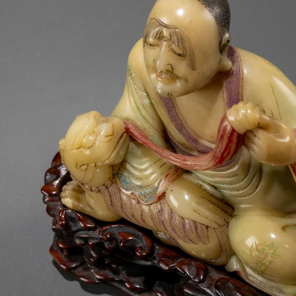 大阪美術(shù)商會(huì)清 壽山石雕笑獅羅漢