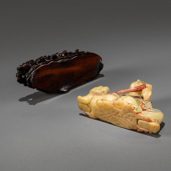 大阪美術(shù)商會(huì)清 壽山石雕笑獅羅漢