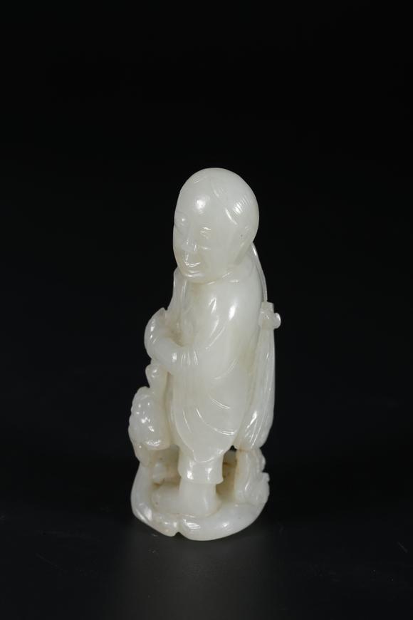 千葉大和和田玉雕劉海戲金蟾形擺件