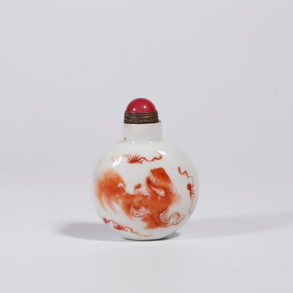 千葉大和礬紅事事如意鼻煙壺
