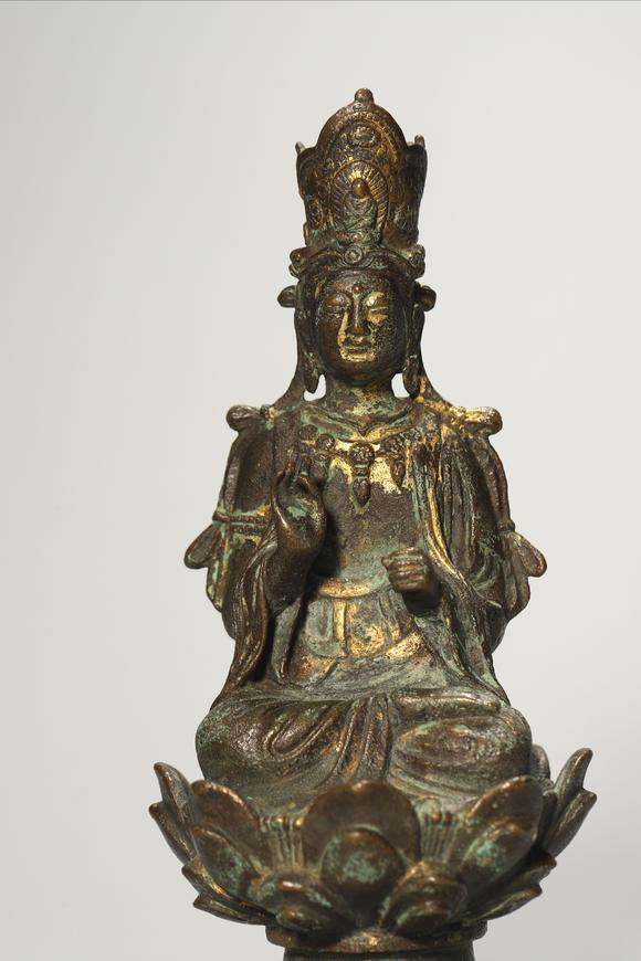 東京國(guó)際拍賣(mài)遼代 銅鎏金坐佛