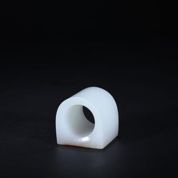 鐮倉(cāng)美術(shù)清 白玉留皮扳指