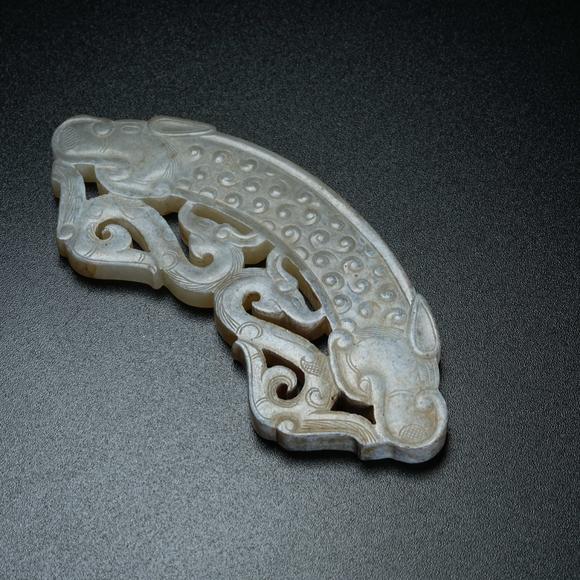 弘楊株式會(huì)社高古玉獸首璜