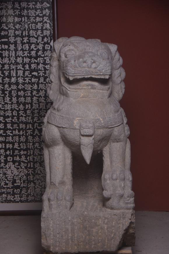 東京蕓術(shù)迎門獅