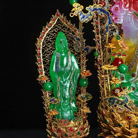 東京蕓術(shù)品掐絲巴山翠觀音像(色澤處理加色)造型獨(dú)特