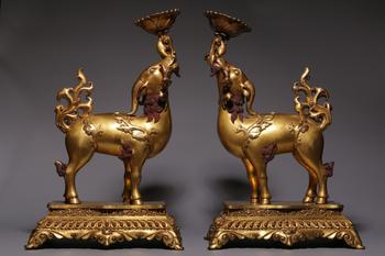 明代,"大明永乐年施"款铜鎏金灵鹿献瑞摆件一对