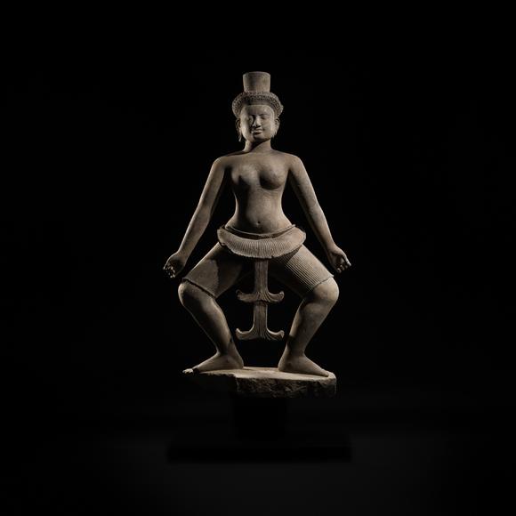 Galerie ZackeA MONUMENTAL (183 CM) SANDSTONE FIGURE OF A DANCING UMA, ANGKOR PERIOD, KOH KER STYLE