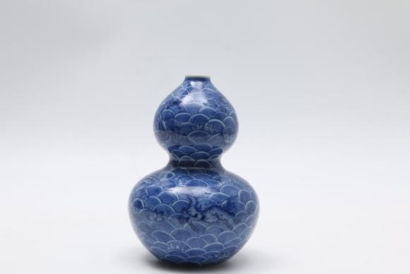 You Need清 青花海怪紋葫蘆瓶 