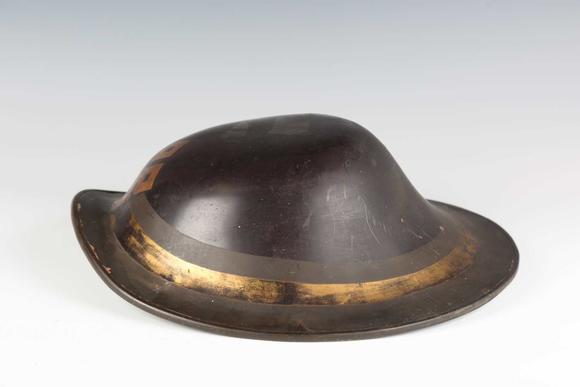 TooveysA Japanese wood composite jingasa, Edo period, of shaped bow