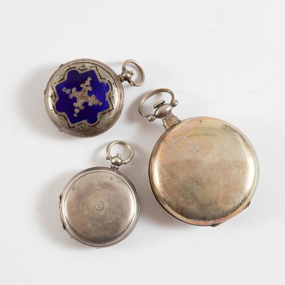 Waddington'sThree Chinese Export Silver Pocket Watches, 中國外銷懷表一組三件
