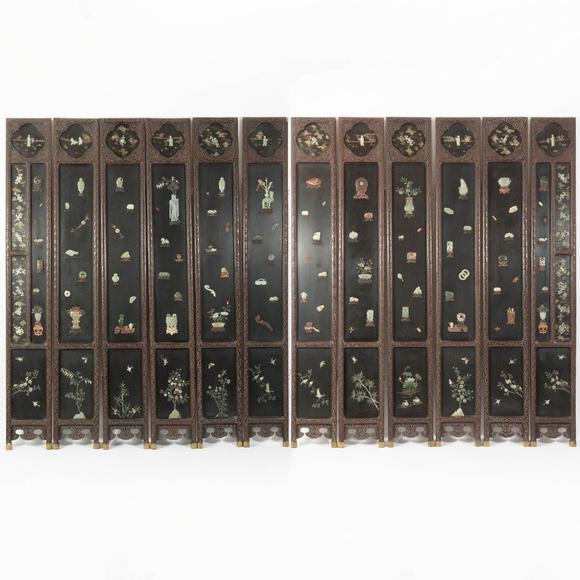 Waddington'sA Jade and Hardstone-Inlaid Black and Gilt-Lacquer Twelve-Panel Floor Screen, Late Qing/Republican Period, 晚清/民國 雕漆嵌寶地屏一套共十二扇