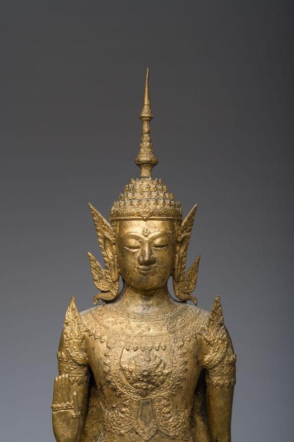 Coronari Auctions BVA Thai gilt bronze figure of a standing Buddha, Rattanakosin, 19th C.