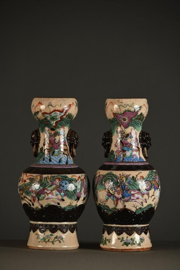 Loeckx AuctioneersAn assembled pair of Nanking famille rose porcelai…