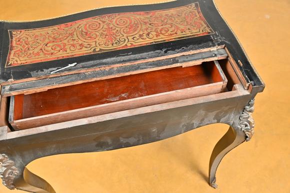 Loeckx AuctioneersNapoléon III secrétaire with Boulle inlaywork (*)…