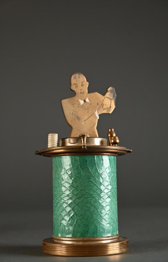 Loeckx AuctioneersCollection of five objects: including three made o…