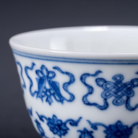 三杉美術(shù)清 青花八吉祥紋小杯