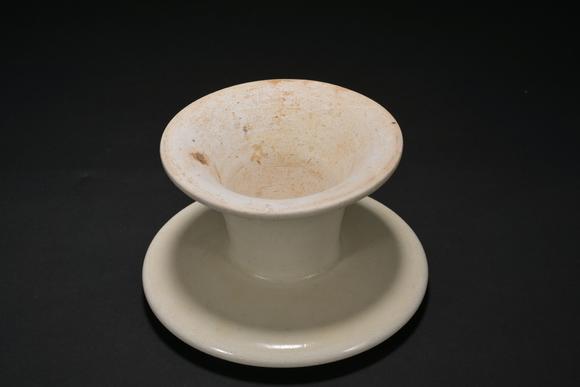 三杉美術(shù)唐 白瓷高足杯