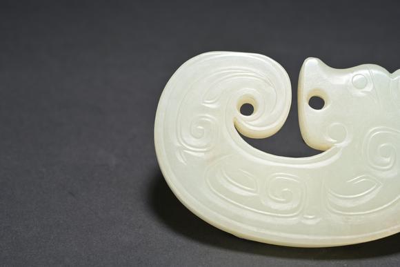 三杉美術(shù)玉龍佩
