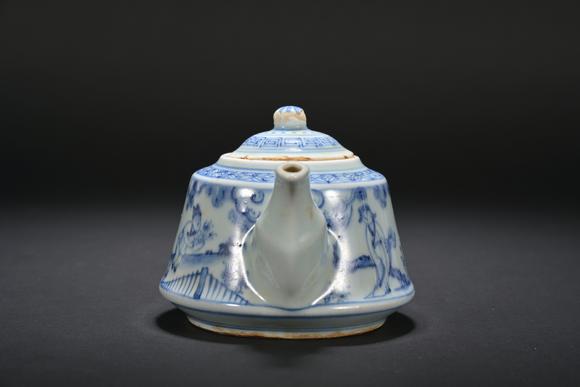 三杉美術(shù)明 青花壺