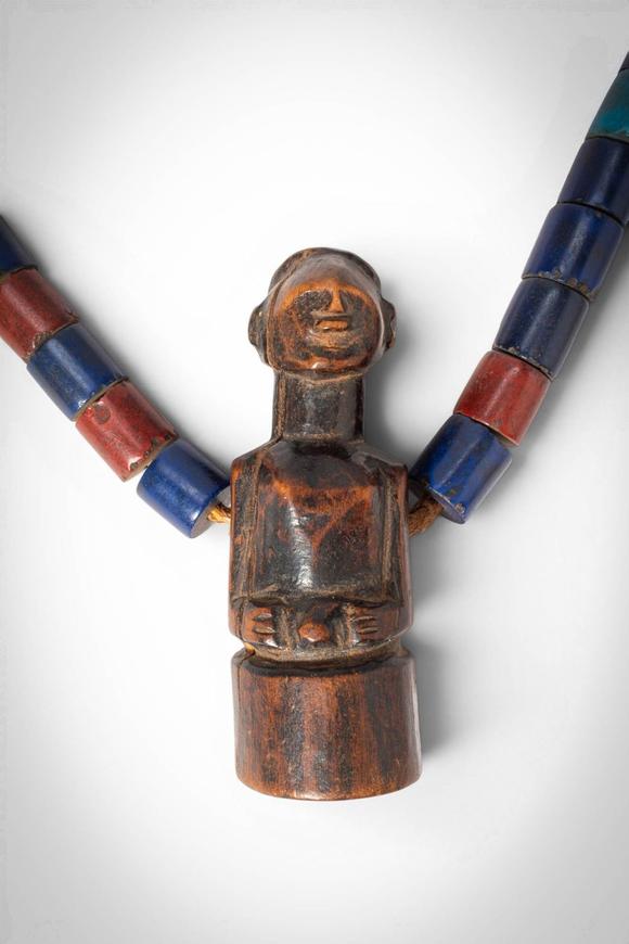Apollo Art AuctionsDemocratic Republic of the Congo, Ca. 19th - 20th century AD. >
A beautiful necklace composed of