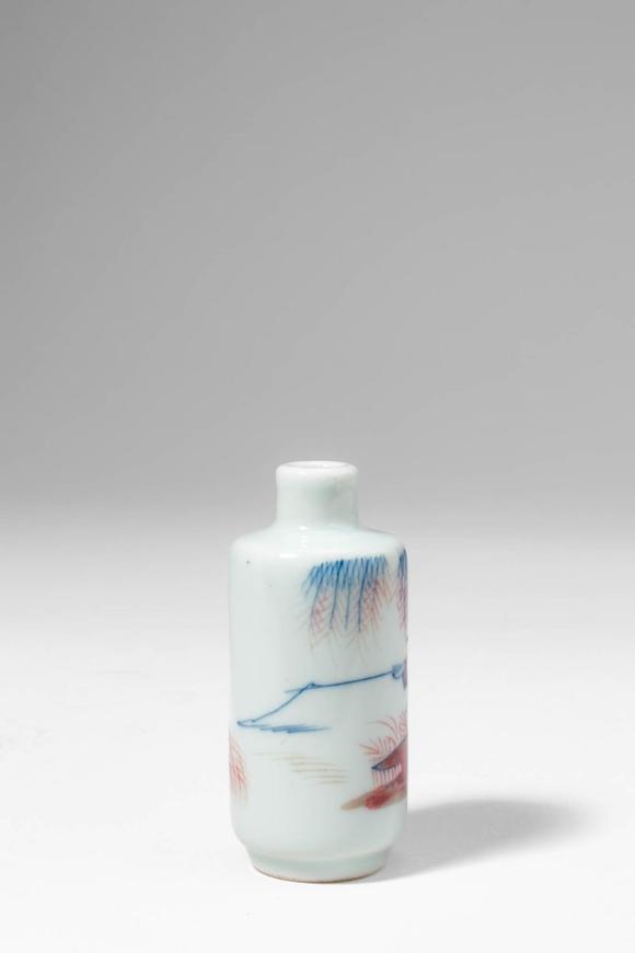 Apollo Art AuctionsQing Dynasty, Ca. AD 1644 - 1912. >
A porcelain snuff bottle of elegant cylindrical form with a s