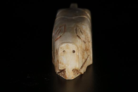 千葉大和和田玉雕獸形擺件（一對）