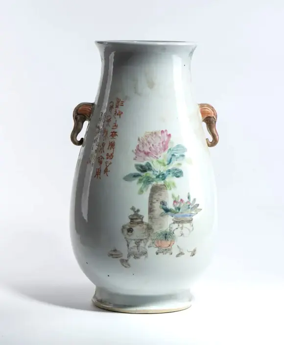 Bertolami Fine ArtA rare Hu vase 