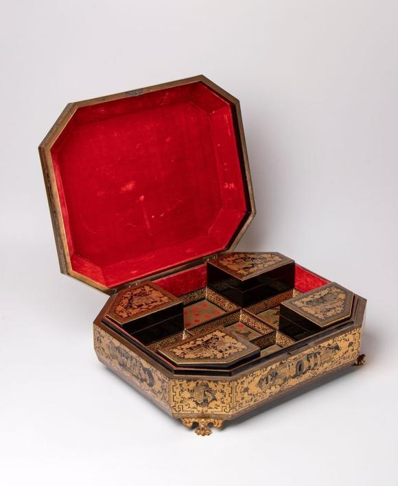 Bertolami Fine ArtA rare octagonal Canton game box in lacquered and gilded wood. China, Qing Dynasty (1644–1912), circa 1860.