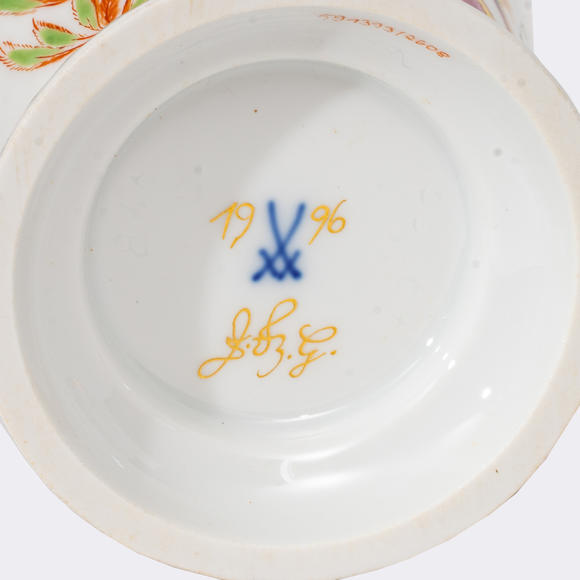 Auktionshaus StahlSet of 5 cups in the style of H?roldt.