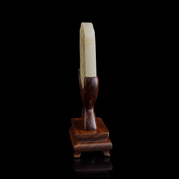 Oakridge Auction Gallery十八世紀(jì)晚/十九世紀(jì)早 白玉山水詩文牌(附木座）  A Chinese carved white jade 'landscape' and 'inscription' plaque