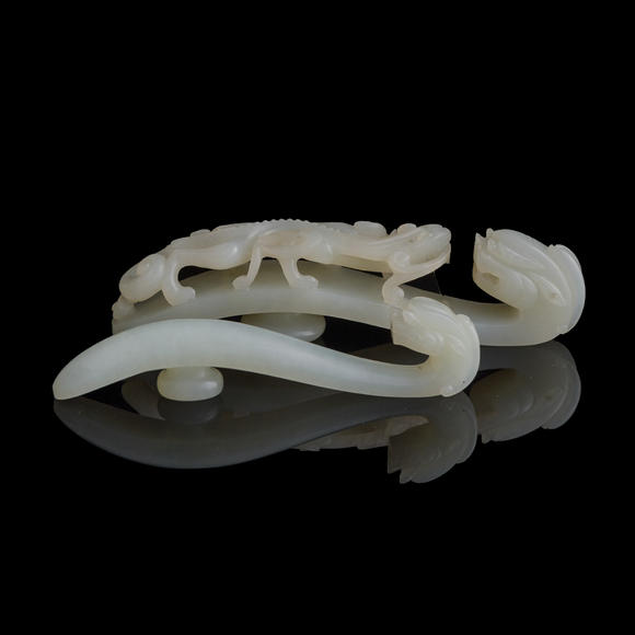 Oakridge Auction Gallery清代 白玉雕龍鉤兩根  Two Chinese white jade dragon hooks