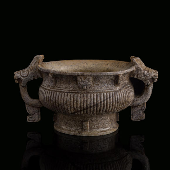 Oakridge Auction Gallery明代 火燒玉簋式爐  A Chinese heat-altered jade gui-form censer