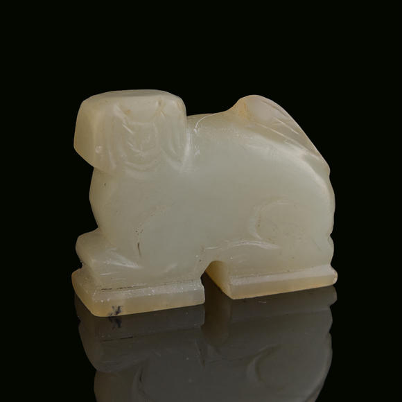 Oakridge Auction Gallery清代 玉牛掛墜及玉印  A Chinese jade carving and a jade seal