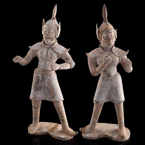 Oakridge Auction Gallery西元618-907年盛唐 灰胎武士俑一對(duì)  A pair of Chinese gray pottery warrior figures