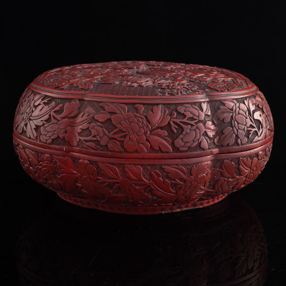Oakridge Auction Gallery清代 剔紅雕八仙人物花口捧盒  A Chinese cinnabar 'immortals' foliate lidded box