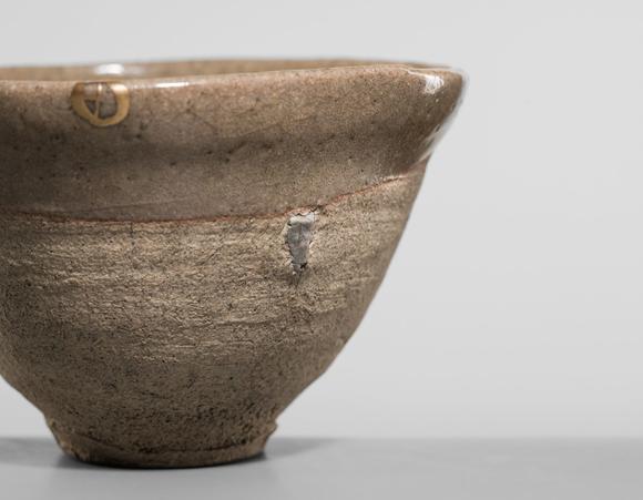 Galerie Zacke? A SUPERB KARATSU WARE CHAWAN (TEA BOWL) NAMED ‘WABI NO SATO’