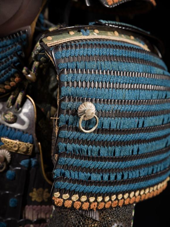 Galerie ZackeSAOTOME: AN IMPRESSIVE OKEGAWA NIMAI-DO GUSOKU (TWO-PIECE CUIRASS ARMOR) AND SUJIBACHI KABUTO, WITH NKBKHK KOSHU TOKUBETSU KICHO (ESPECIALLY IMPORTANT) SHIRYO CERTIFICATE