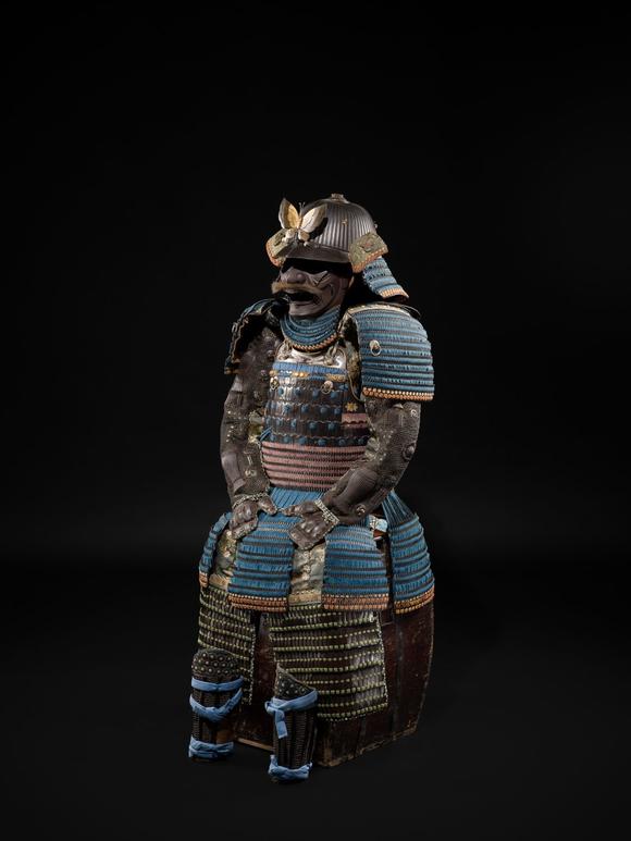 Galerie ZackeSAOTOME: AN IMPRESSIVE OKEGAWA NIMAI-DO GUSOKU (TWO-PIECE CUIRASS ARMOR) AND SUJIBACHI KABUTO, WITH NKBKHK KOSHU TOKUBETSU KICHO (ESPECIALLY IMPORTANT) SHIRYO CERTIFICATE