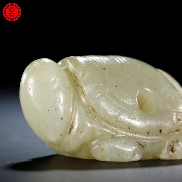 北京啟石明 圓雕玉龜