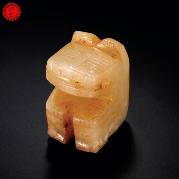 北京啟石明 圓雕玉熊