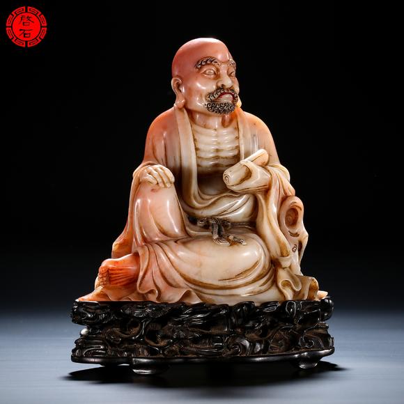 北京啟石清 持卷羅漢擺件（帶紫檀座）