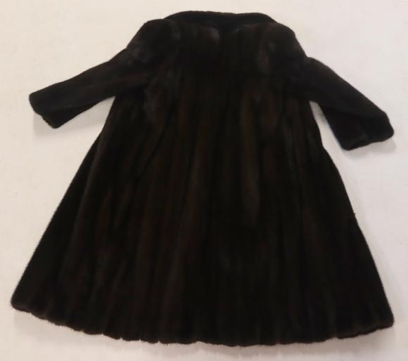 Clarke Auction GalleryCOUTURE. Emilio GUCCI Full Length Fur Coat.