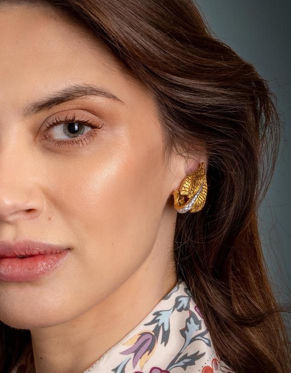 DreweattsVAN CLEEF & ARPELS, A PAIR OF DIAMOND SET LEAF EARRINGS