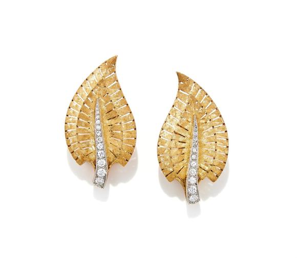 DreweattsVAN CLEEF & ARPELS, A PAIR OF DIAMOND SET LEAF EARRINGS