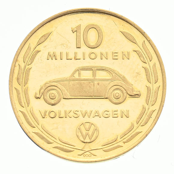 Piguet - H?tel des VentesAllemagne,  10 millions de Volkswagen , médaille commémorative en or 900, 1965, tranche lisse, diam.2 cm, 3,4 g.