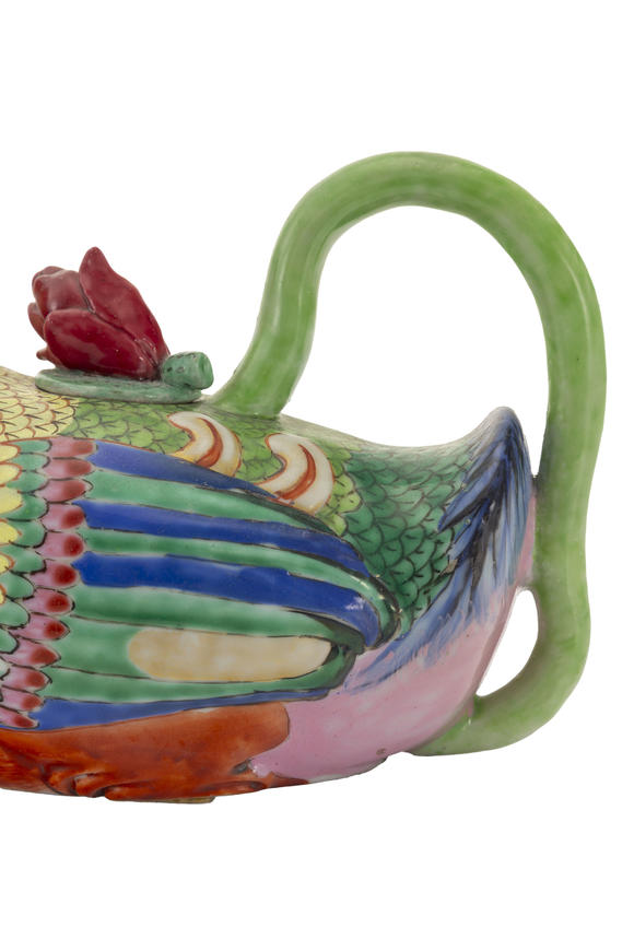 Piguet - H?tel des Ventes2 verseuses en porcelaine en forme de canard, Chine, dynastie Qing, l. 19,5 cm 2 duck-shaped porcelain ewers, China, Qing dynasty, 19.5 cm long