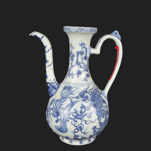 朱雀美術(shù)拍賣明 萬厲 龍鳳紋花瓶