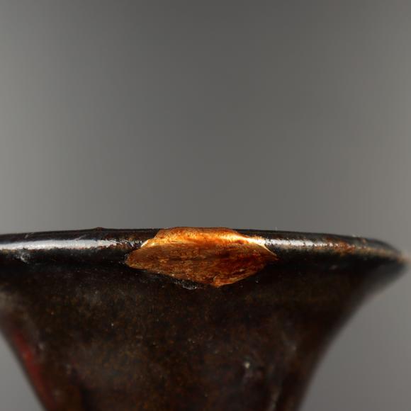 朱雀美術(shù)拍賣金 黑釉剔花玉壺春瓶